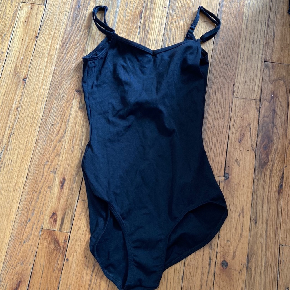 Capezio Adult medium black leotard